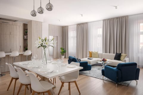 Living room, Seating area, Dining area
