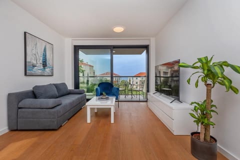 Patio, Balcony/Terrace, Living room, Sea view