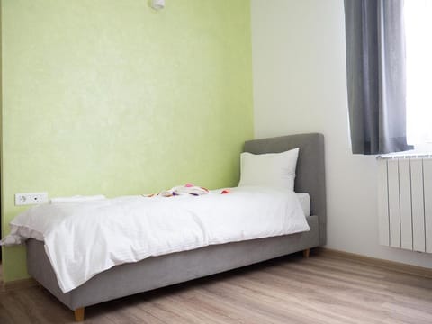 Bed, Bedroom, internet