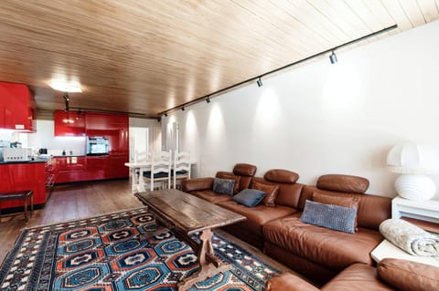 Living room, Seating area, kitchen