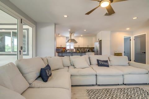 Lago Vista Vacation Rental with Fireplace! House in Point Venture