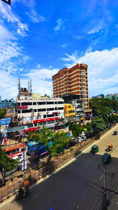 Property building, Day, City view, Street view, Location