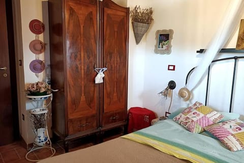 Bed, Bedroom, wardrobe