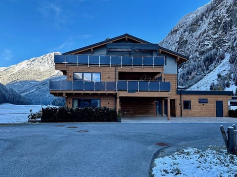 Property building, Natural landscape, Winter, Mountain view