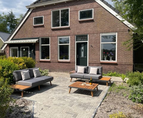 Garden, Garden, Balcony/Terrace