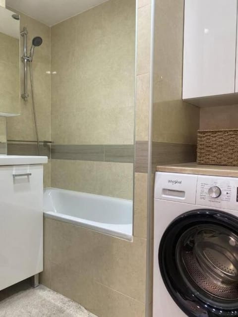 Bathroom, washing machine