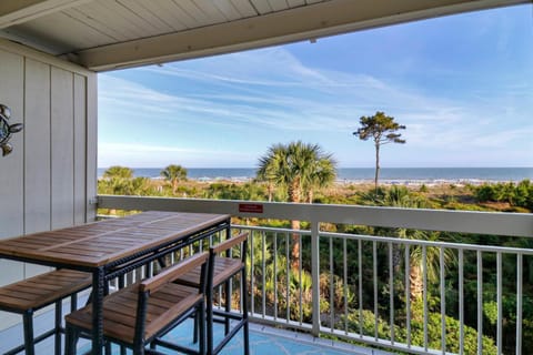 212 Breakers Villa in Coligny Beach