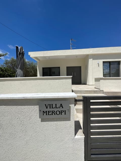 Property building, Day, Text overlay, Street view