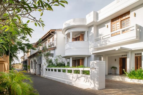 Property building, Street view
