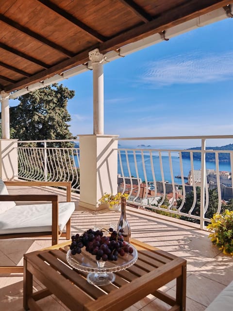 Day, Natural landscape, View (from property/room), Balcony/Terrace, Seating area, Sea view