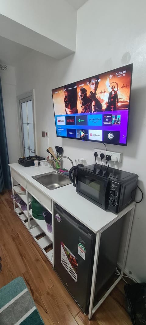 TV and multimedia, Kitchen or kitchenette