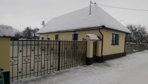 Property building, Winter