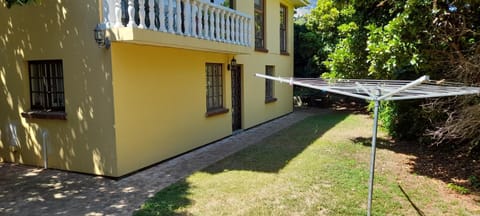 Property building, Day, Garden, Garden view