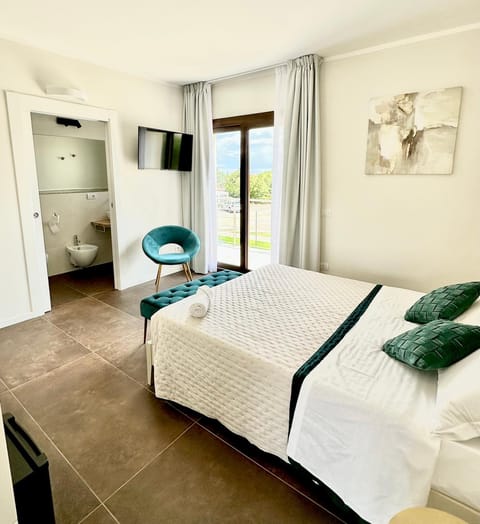 View (from property/room), Photo of the whole room