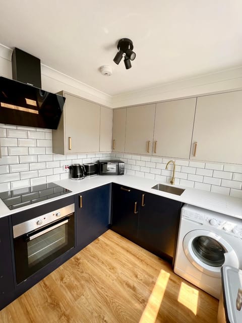 Kitchen or kitchenette, minibar, pet friendly, stove, toaster, washing machine