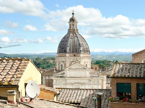 Nearby landmark, Day, Natural landscape, City view, Landmark view