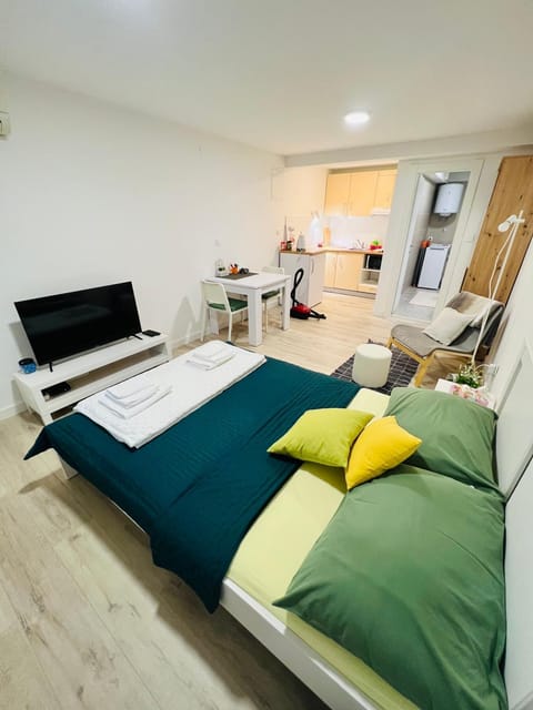 TV and multimedia, Living room, Photo of the whole room