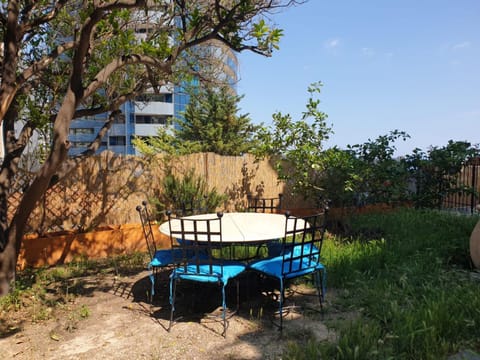 Garden, Dining area, Garden view, Sea view