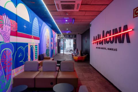Facade/entrance, Decorative detail, Seating area, Entertainment