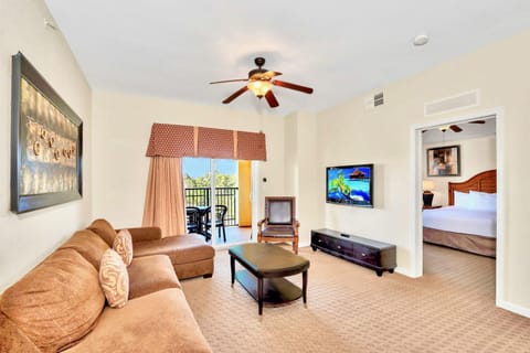 Communal lounge/ TV room, TV and multimedia, Living room, Seating area