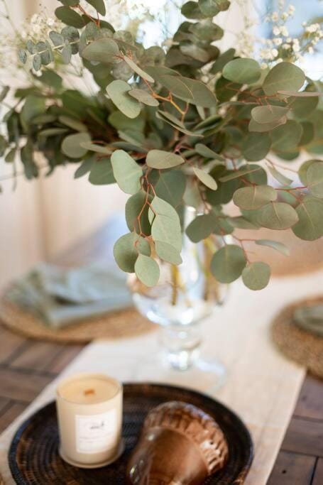 Wild Olive Lodge ° Serene grandma chíc getaway cabin Cabin in Running Springs