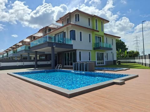 Property building, Pool view, Swimming pool