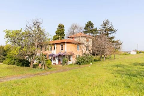 Property building, Spring, Day, Natural landscape, Garden