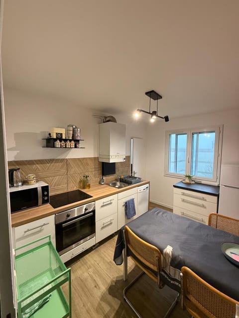 Appartement spacieux. P gratuit.plage à 13 min Apartment in Brest