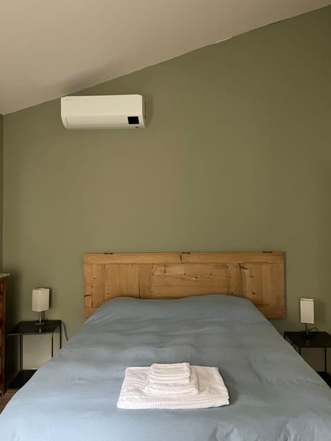 A Casa là l'Aiola, Villa with Jacuzzi and AC Villa in Umbria