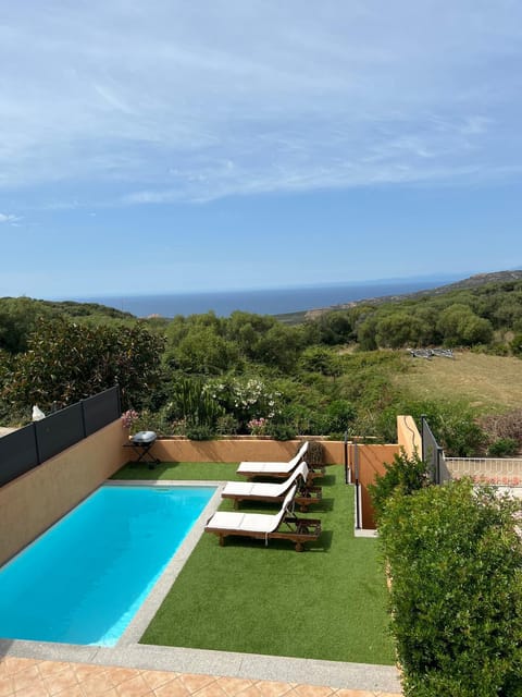 Day, Natural landscape, Garden, Garden, Sea view, Swimming pool, sunbed