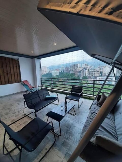 View (from property/room), Balcony/Terrace, Seating area, Mountain view