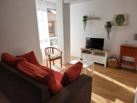 Living room, Seating area, Evening entertainment