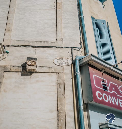 Studio centre-ville (Ecusson) Apartment in Nimes