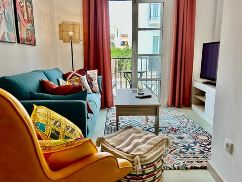 TV and multimedia, Balcony/Terrace, Living room, Seating area