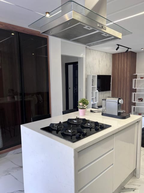 Kitchen or kitchenette, minibar, pet friendly, stove