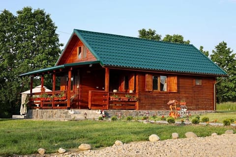 Property building, Day, Garden, Garden view
