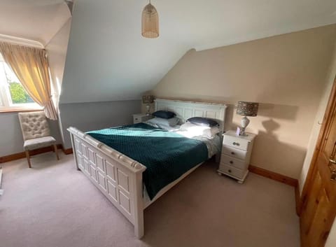 Cosy Rooms in a Stone Cottage Bed and Breakfast in Galway