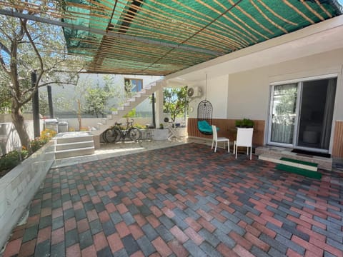 Property building, Parking