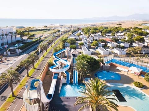 Aqua park, Swimming pool