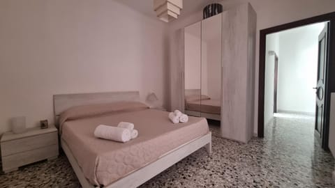 Bed, Photo of the whole room, Bedroom, towels, wardrobe