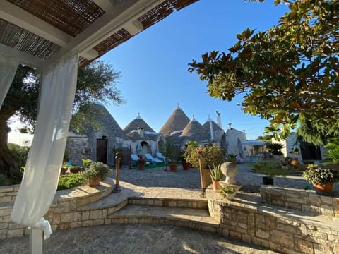 Property building, Garden, Landmark view