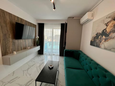 Living room, Seating area, air conditioner