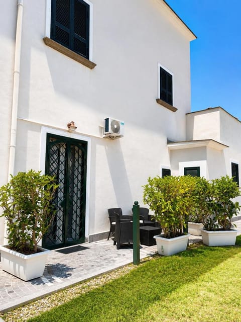Property building, Garden