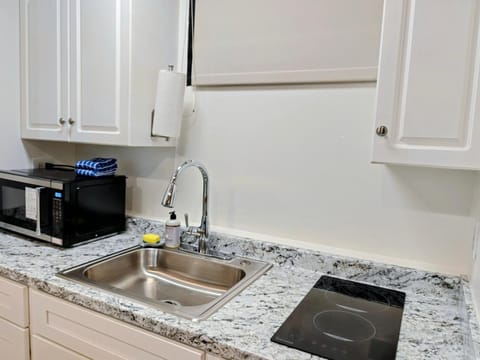 Waikiki Grand Hotel Official Site Apartment in Honolulu