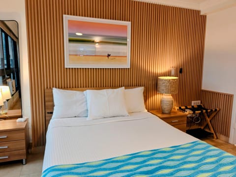 Waikiki Grand Hotel Official Site Apartment in Honolulu