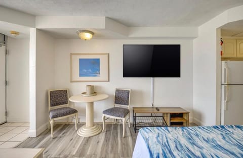 Oceanfront Condo at Daytona Beach Resort Apartment in Holly Hill