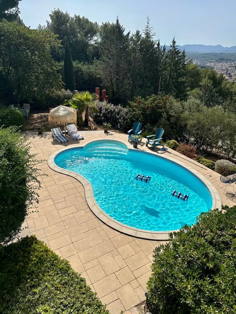 Balcony/Terrace, Swimming pool