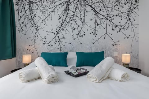 Bed, Night, Bedroom
