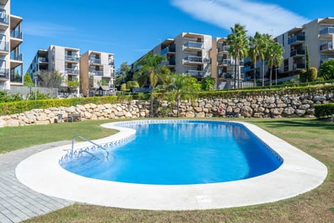 Property building, Spring, Day, Natural landscape, Garden, Garden view, Pool view, Swimming pool, sunbed