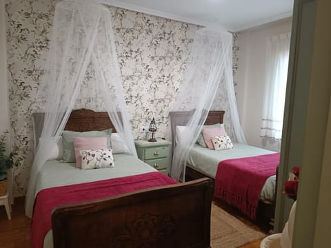 Bed, Decorative detail, Bedroom